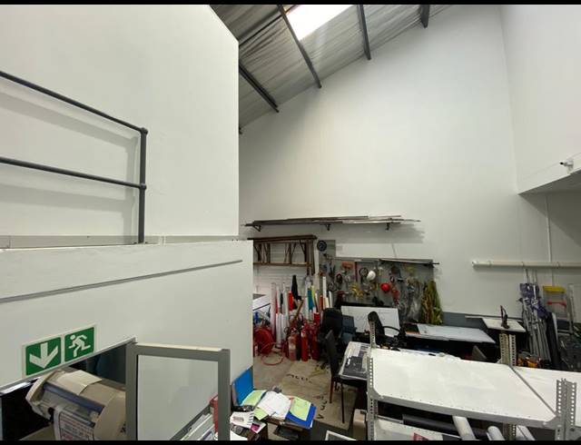 147M² WAREHOUSE FOR SALE IN BARBEQUE DOWNS